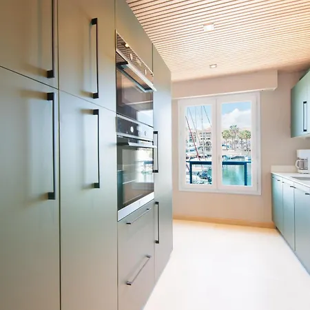 Sur Le Port, 3 Cham, Parking Apartament